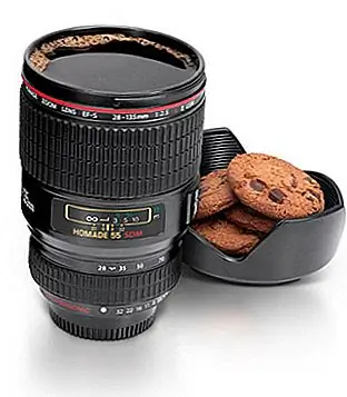 Black camera lens mug