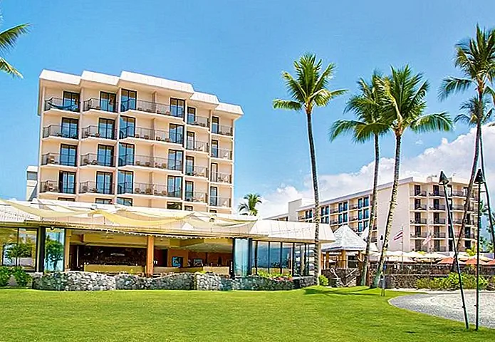 Photo Source: Courtyard by Marriott King Kamehameha's Kona Beach Hotel