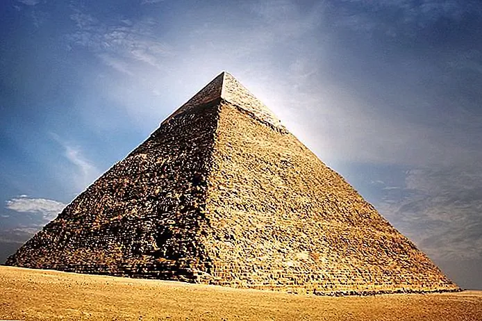 Pyramid of Chephren (Pyramid of Khafre)