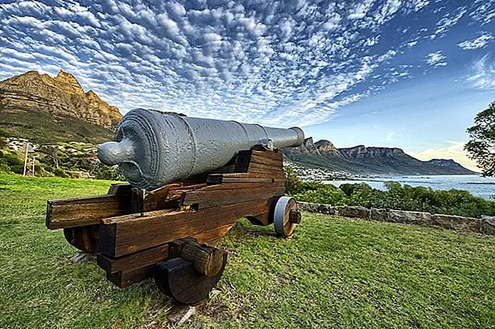 Signal Hill and the Noon Gun