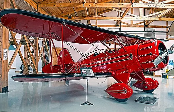 Joanna Poe Military Aviation Museum / photo modified