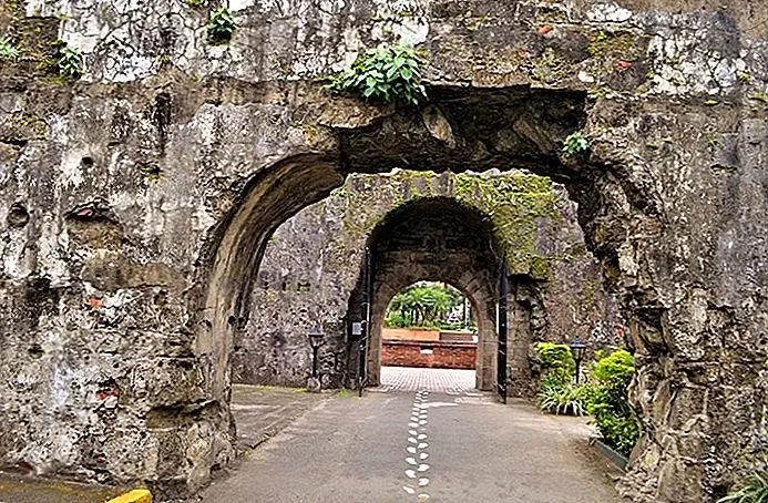 Manila Historical Sightseeing Tour