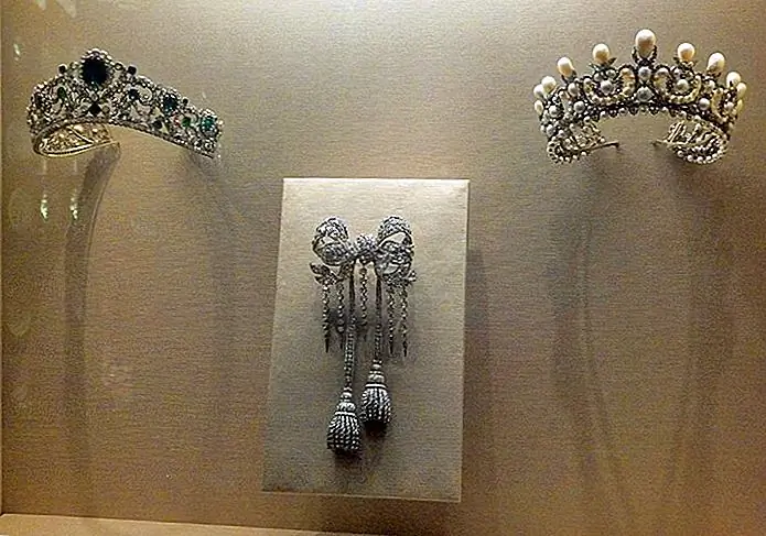 French Crown Jewels (Department of Decorative Arts) Megan F / photo modified