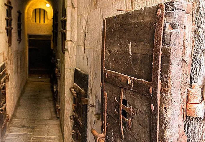 Explore the Haunted Prisons in the Doge's Palace
