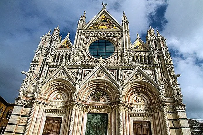 Exploring the Siena Cathedral