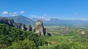 How to visit Meteora in Greece