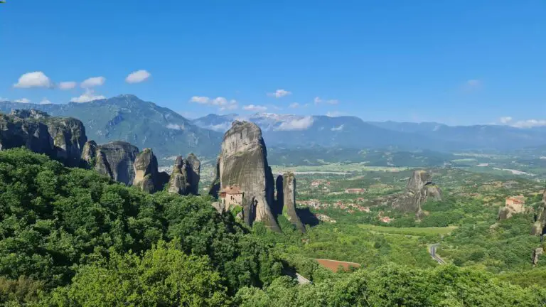 How to visit Meteora in Greece